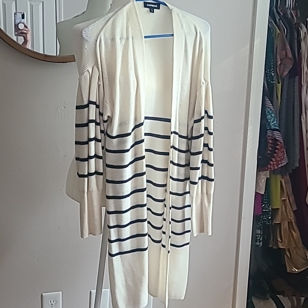 Express long cardigan long sleeve light material